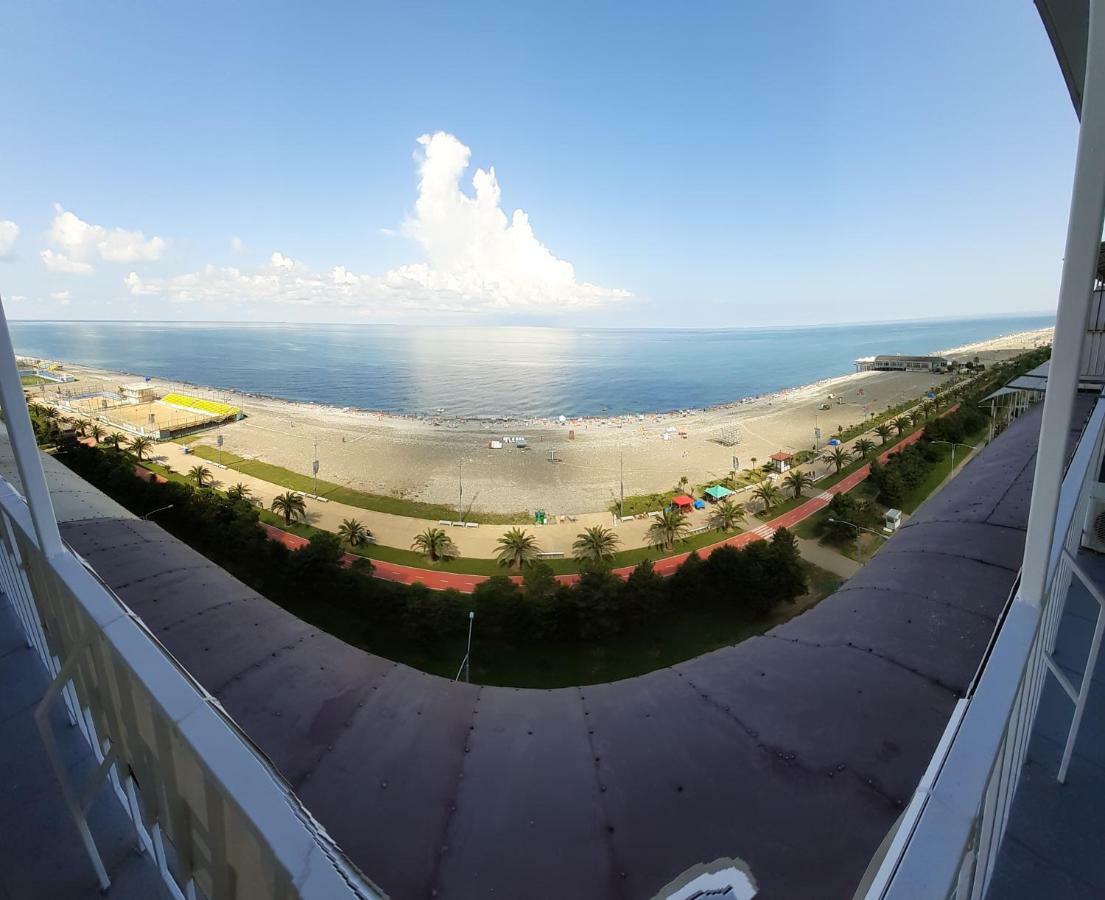 Beautiful House By The Sea Apartment Батуми Екстериор снимка